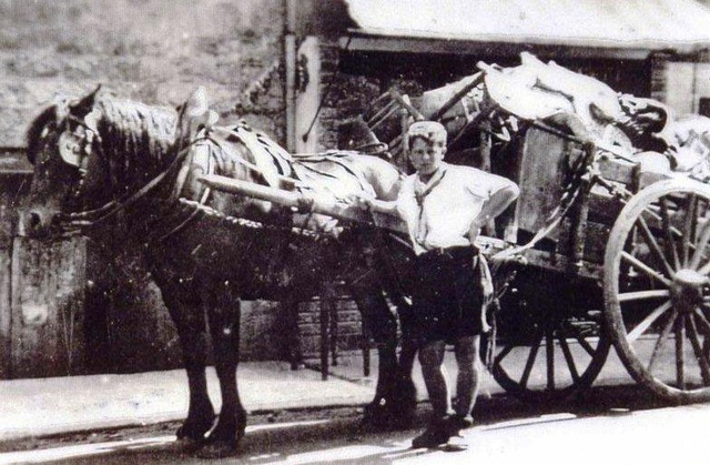 Pierre PITON 17 ans en uniforme de scout