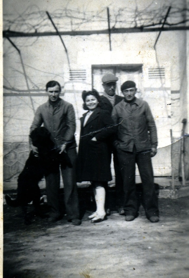 Mme LAFON 14 ans, entre les deux neveux de Rose Weill fusillés le 29/03/44
