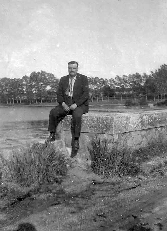 M. LABOUREUR, 1939 ou 1940