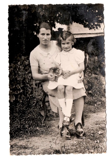 Charles et Lisa TOBIAS et leur mère, Charles caché chez les VALAUD