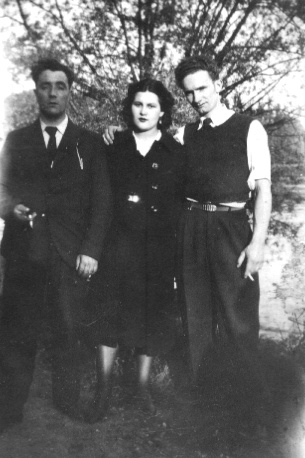 Mr et Mme MATER, à droite