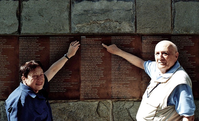 Elise Graber au mur des Justes à Paris