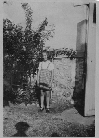 Monique COUSIN BRUDER en 1943