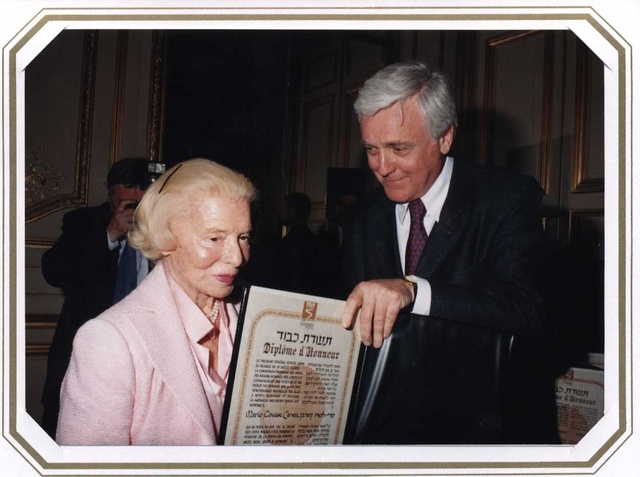 Cérémonie de remise de la médaille en présence de S.E. l'Amabassadeur d'Israël en France Eli BARNAVI