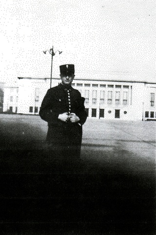 Roger LANIER en gardien de la Paix un peu avant la guerre