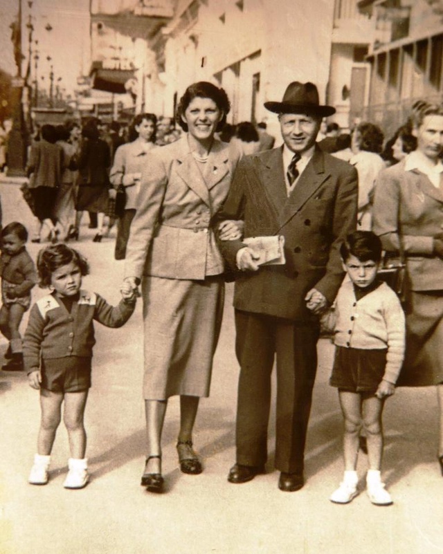 Israël Elie Charlotte Isaac Raymond