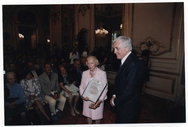 Cérémonie de remise de la médaille en présence de S.E. l'Amabassadeur d'Israël en France Eli BARNAVI