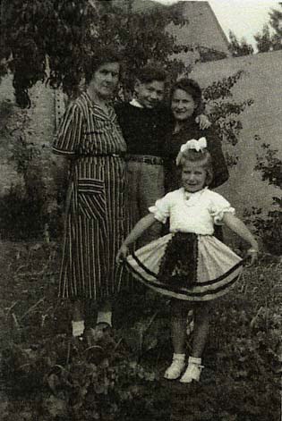 Claudia Russeau Monique Grinhaus Léopold Golstein et sa mère