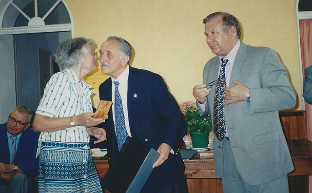 Cérémonie de la remise de la médaille