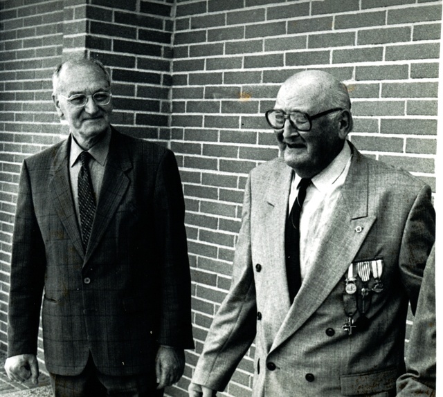 Achille laborie à droite et  Alfred Elefant qui avait 16 ans en 1942 à gauche