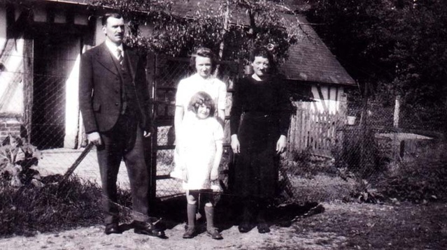 henri, solange et leurs 2 filles Madeleine l'aînée et Jeanne la benjamine