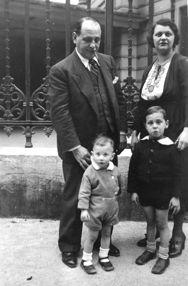 Gilbert 3 ans et André 1 an et demi