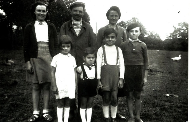 M. & Mme lavillionniere avec leur fille Jeannine