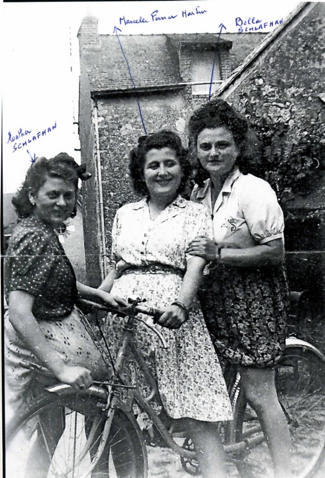 de gauche à droite Esther Schlafman, Marcelle Fevrier Martin & Bella Schlafman