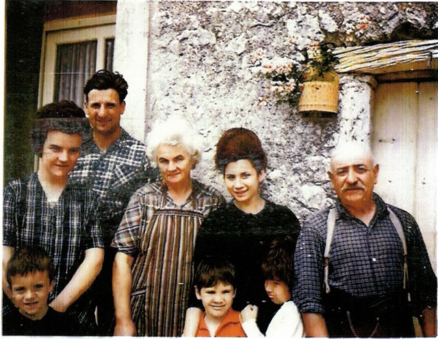1964 à droite André POULIN à cté Régine LIPPE, Raymonde POULIN, René PAJON et Andrée PAJON POULIN