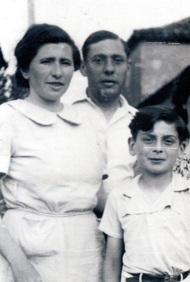 Janine et Jacques Intoligator et le petit Jean-Bernard