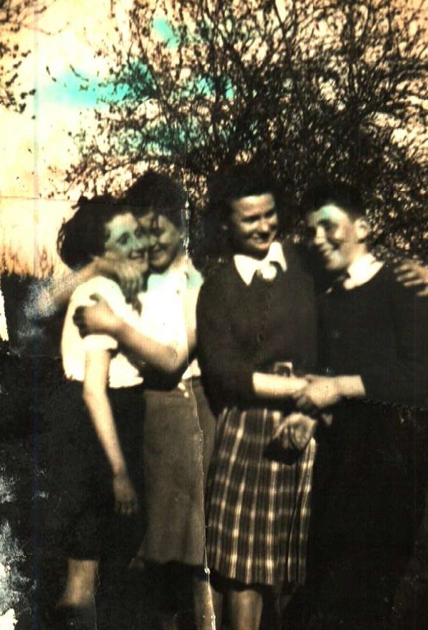 Les enfants Bernheim entourant les filles de Gaston & Jane copyright Isabelle Cochin de Créty