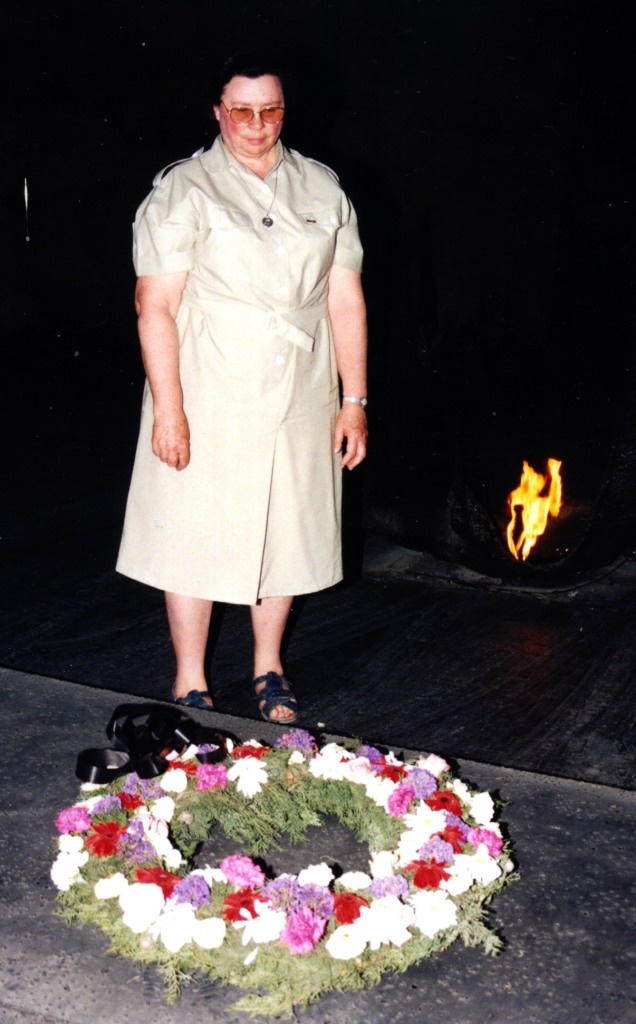 21 avril 1994 dans la crypte à yad vashem