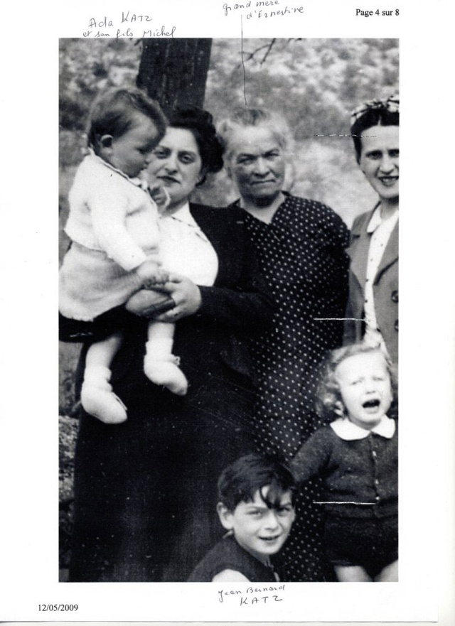 Ernestine DELTORN au centre