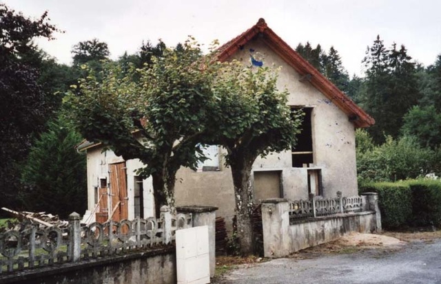Bâtiment dans le lequel nous etions cachés sous le foin pendant les rafles